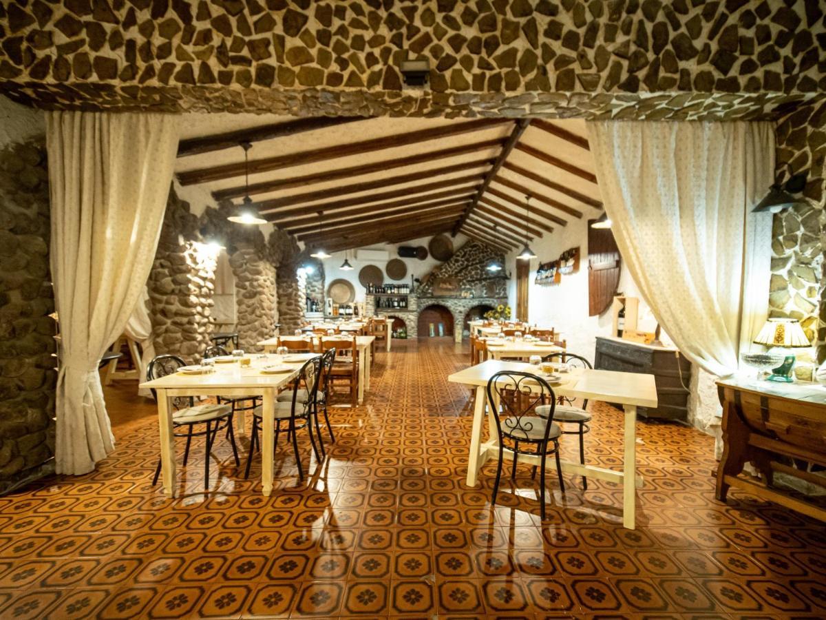 Albergo Ristorante Locanda Rosella Giba Kültér fotó