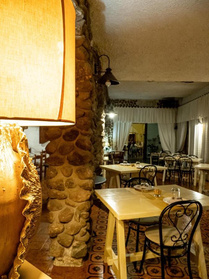 Albergo Ristorante Locanda Rosella Giba Kültér fotó