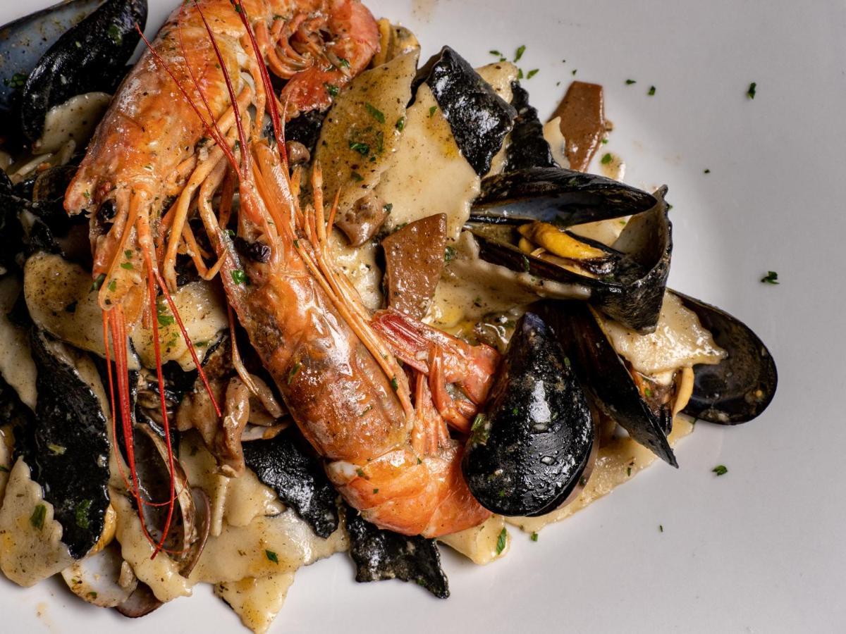 Albergo Ristorante Locanda Rosella Giba Kültér fotó