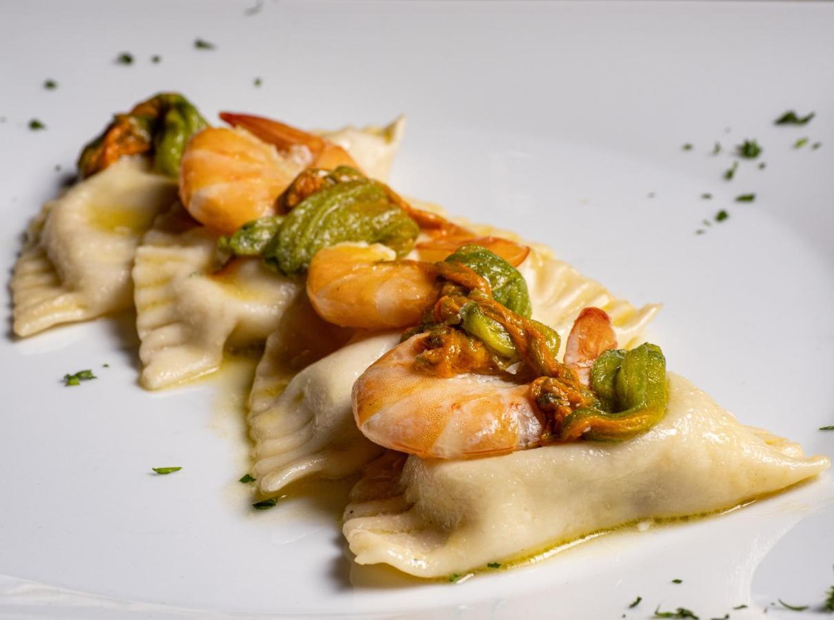 Albergo Ristorante Locanda Rosella Giba Kültér fotó