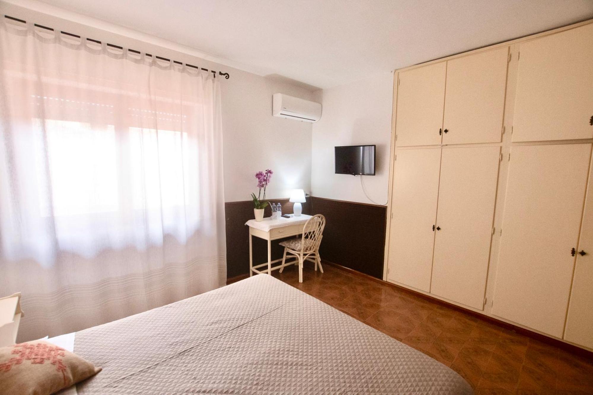 Albergo Ristorante Locanda Rosella Giba Kültér fotó