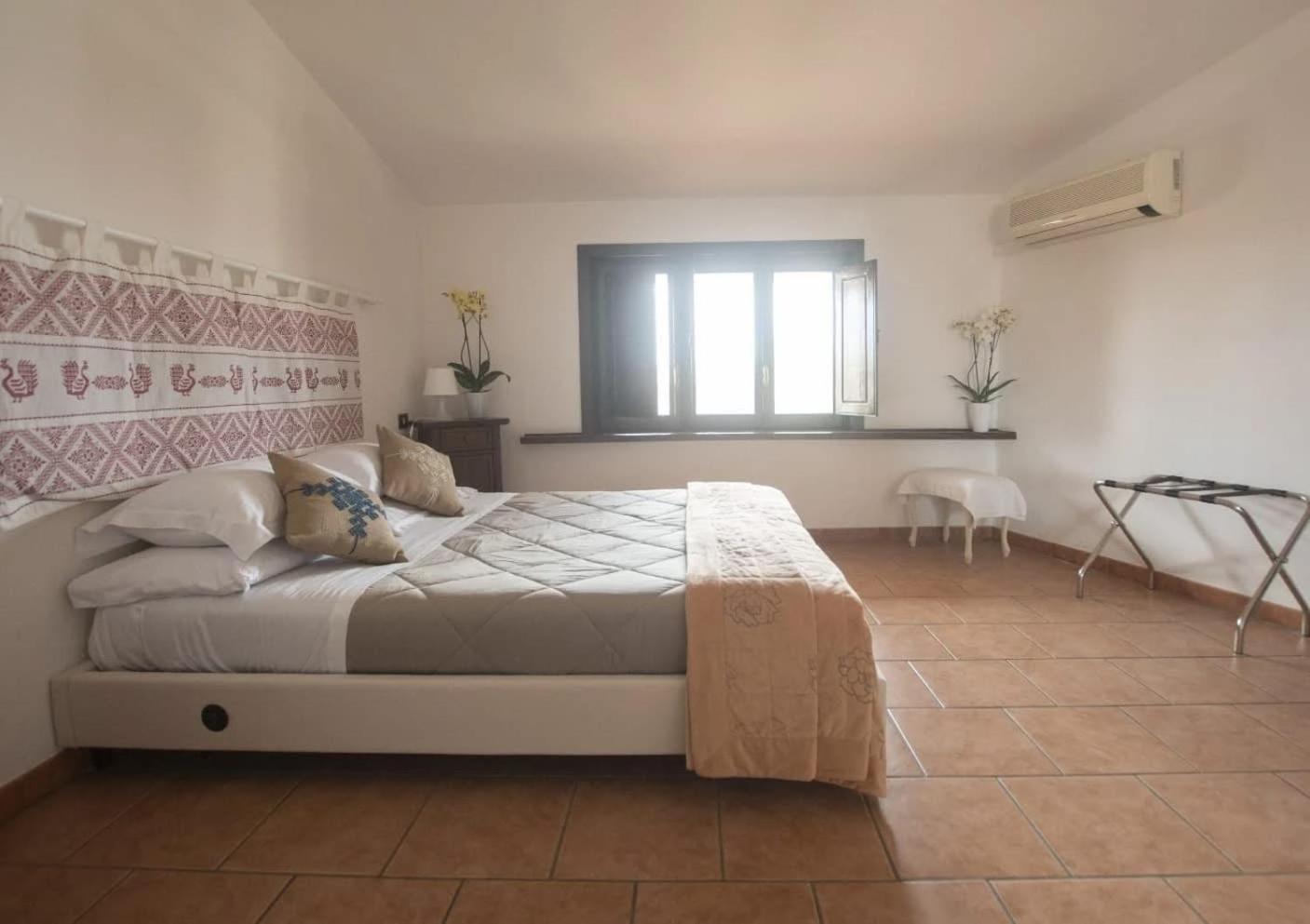 Albergo Ristorante Locanda Rosella Giba Kültér fotó